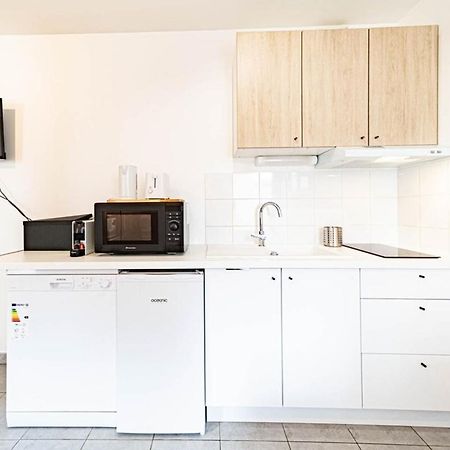 Le Petit Montel- Studio Avec Garage-Metro Valmy Lyon Ngoại thất bức ảnh