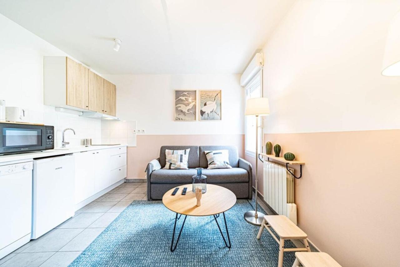 Le Petit Montel- Studio Avec Garage-Metro Valmy Lyon Ngoại thất bức ảnh